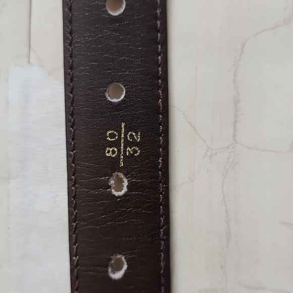 Gucci Women's Saddle Belt. Made and purchased in Italy, mint condition. Size 32. - Picture 3 of 4